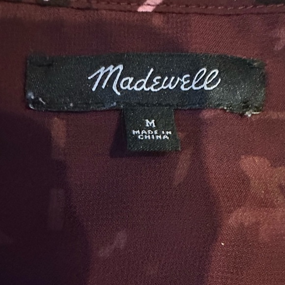 Madewell blouse Medium wrap style floral flutter sleeve - Picture 4 of 7